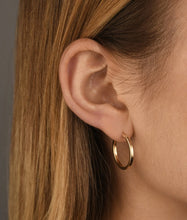 Load image into Gallery viewer, Gold Filled 15mm Hoop Earrings