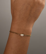 Load image into Gallery viewer, White Oval Czelline Opal Bracelet
