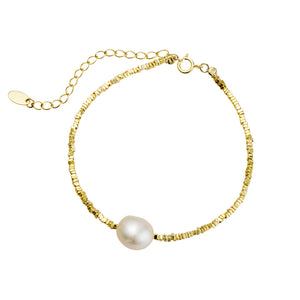 Gold Beaded Bracelet with freshwater pearl feature