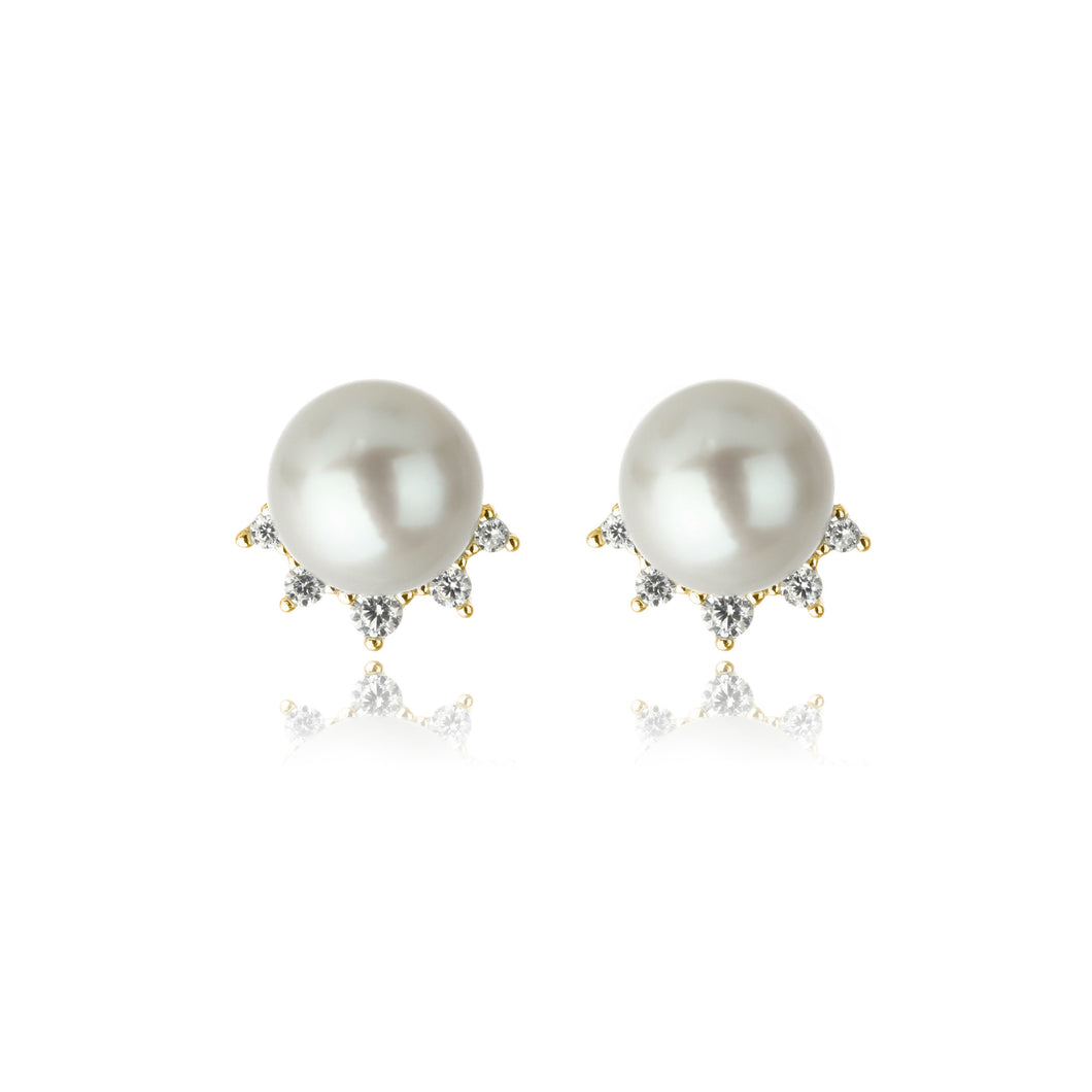 Oceans Pearl Stud Earrings