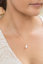 Load image into Gallery viewer, Gold Moon Pearl Pendant
