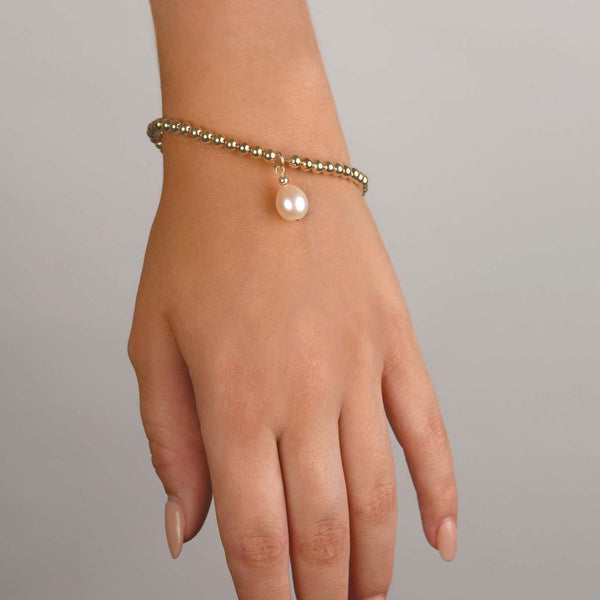 Stretchy Bracelet with Oval Pearl