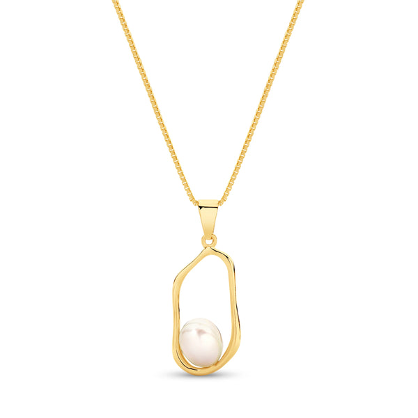Nina Pearl Necklace