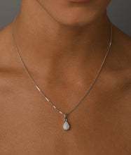 Load image into Gallery viewer, White Pear Czelline Opal Necklace
