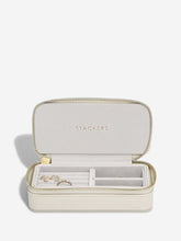 Load image into Gallery viewer, Oatmeal &amp; Linen Medium Travel Jewellery Box
