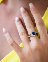 Load image into Gallery viewer, Blue Cubic Zirconia Glory Ring
