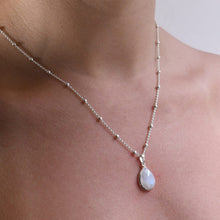 Load image into Gallery viewer, Silver Rosario Necklace with Pear Moonstone
