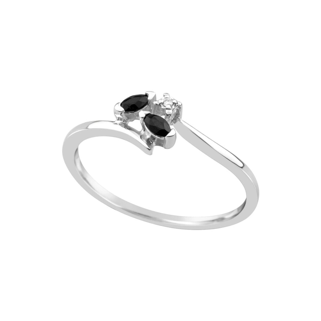 Fine Sapphire & Diamond Ring